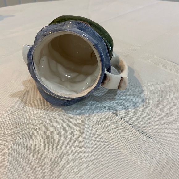 VINTAGE TOBI SM CUP 2 1/2 inches tall - Picture 5 of 6